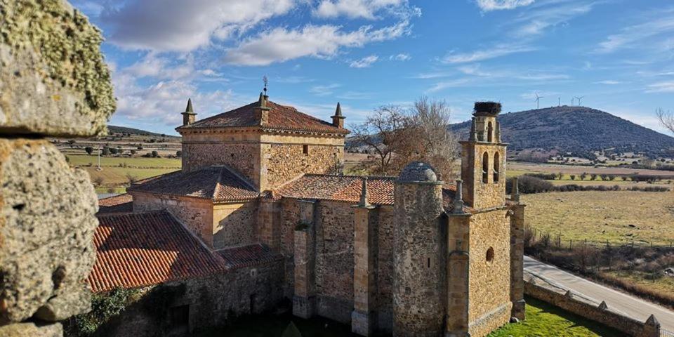 Casa Rural Casa Fuerte San Gregorio I Almarza ภายนอก รูปภาพ